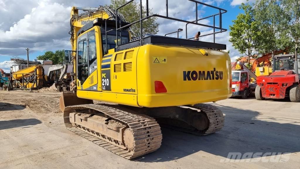 Komatsu PC 210 LC-11 Crawler excavators