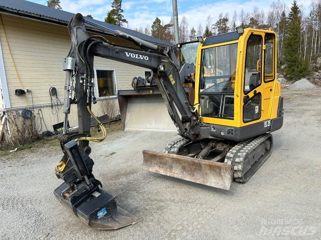 Volvo EC 25 Mini excavators < 7t (Mini diggers)