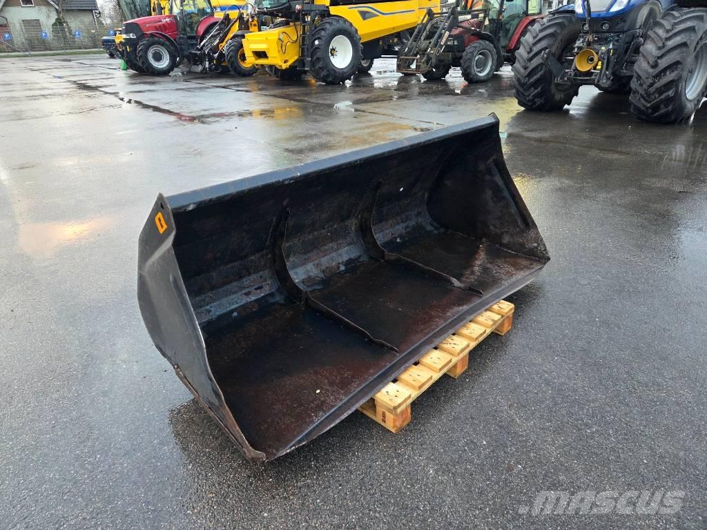 Quicke VS220 Front loader accessories