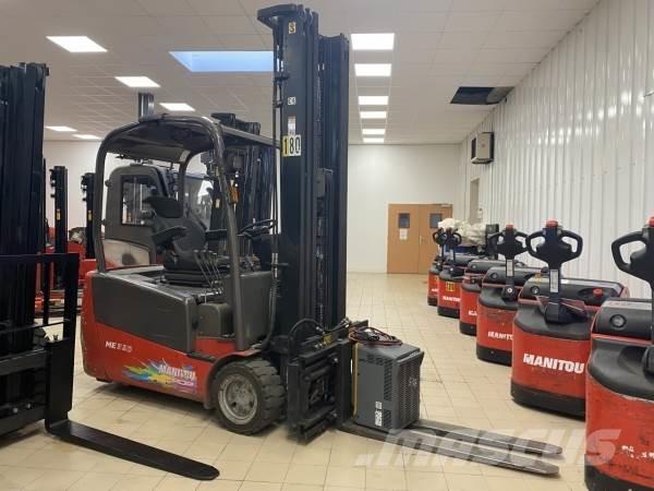 Manitou ME320 Rough terrain truck