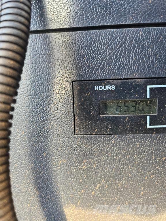 Hyundai HX 520 L Crawler excavators