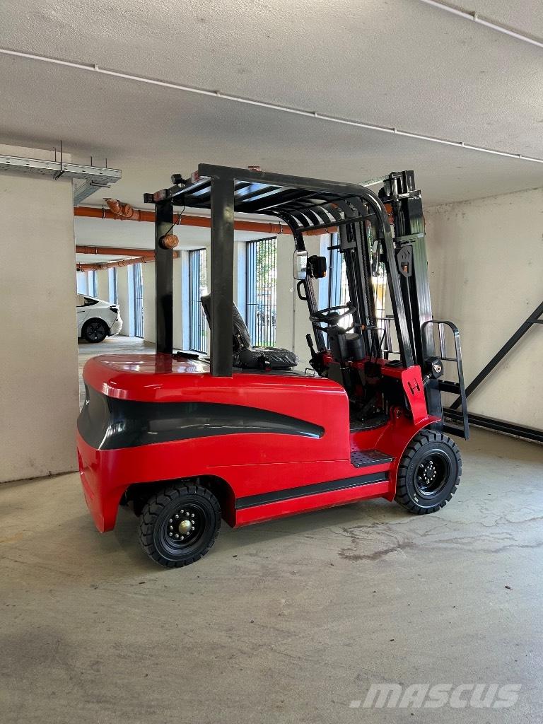  Nuote CPD-20 Electric forklift trucks