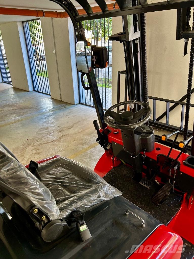  Nuote CPD-20 Electric forklift trucks