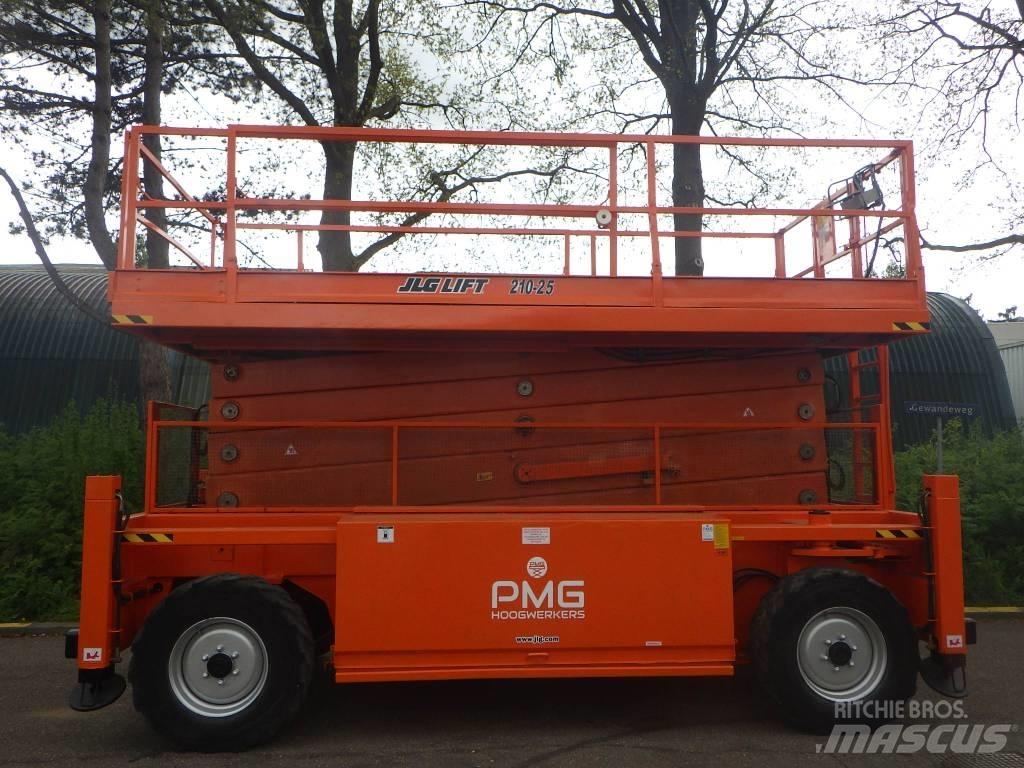 JLG 210-25 Scissor lifts