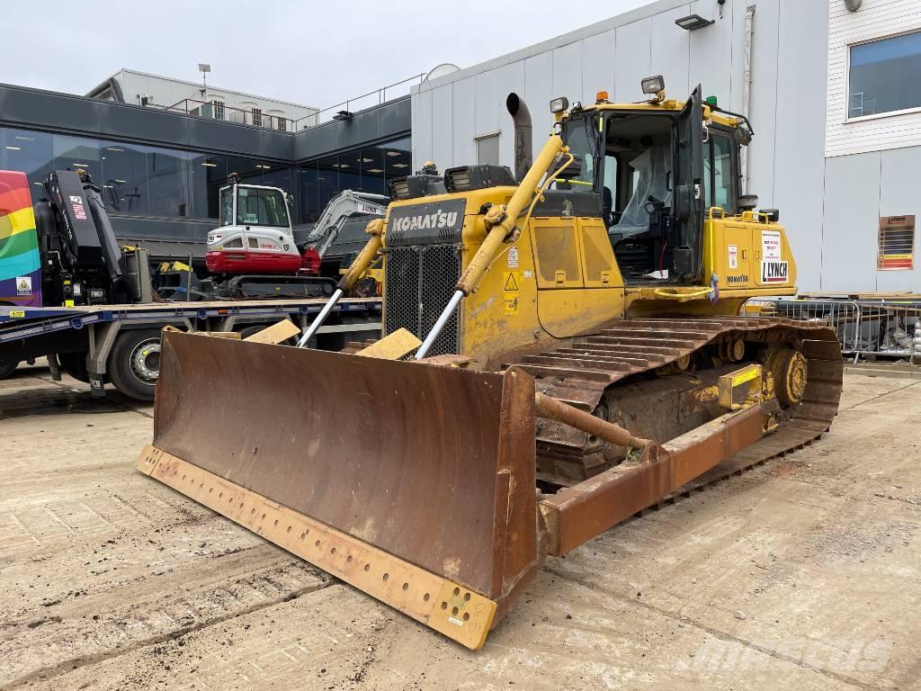 Komatsu D 65 PX-18E0 Crawler dozers