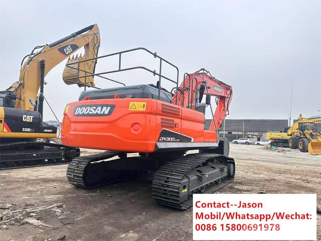 Doosan DX 300 LCA Crawler excavators