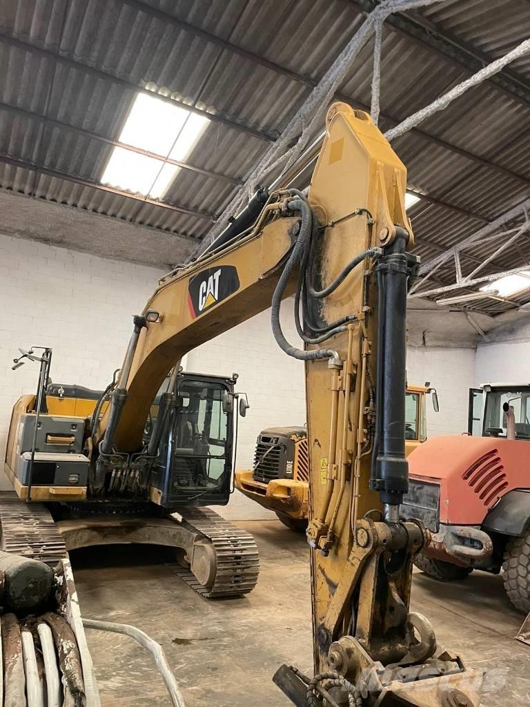 CAT 320 E Crawler excavators