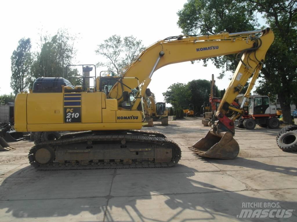 Komatsu PC 210 LC-11 Crawler excavators