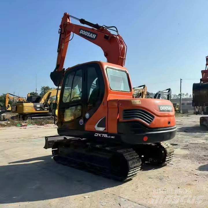 Doosan DX75-9C Mini excavators  7t - 12t