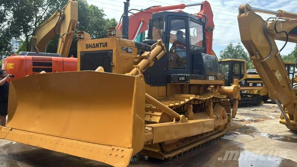 Shantui SD 22 Crawler dozers