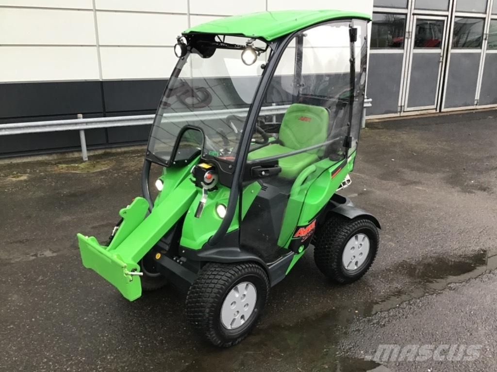 Avant 225 Utility machines