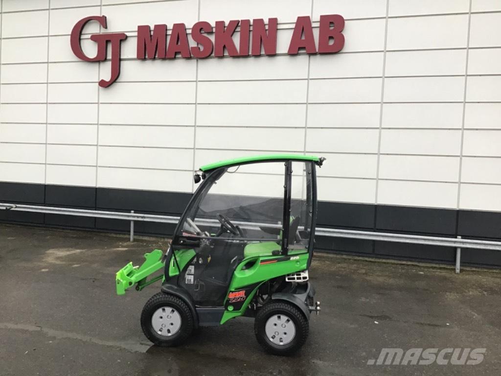 Avant 225 Utility machines