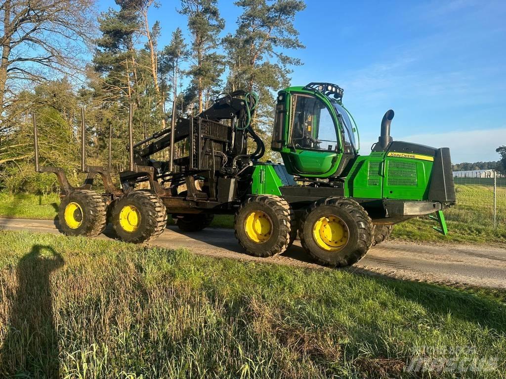 John Deere 1210 E Forwarders