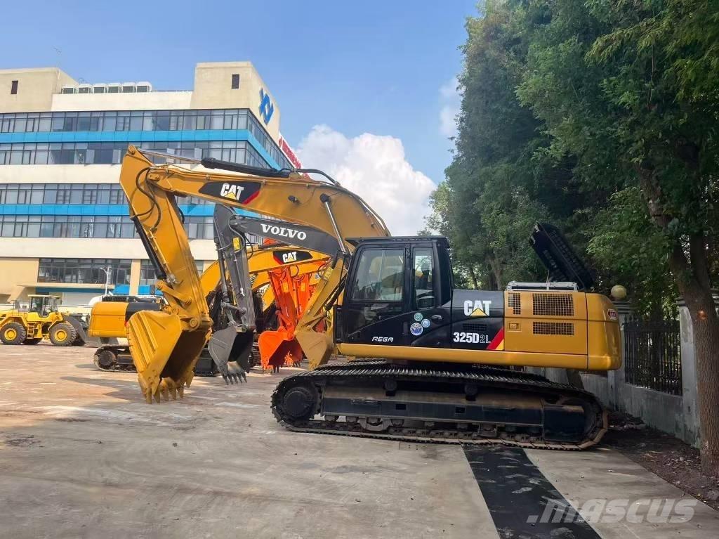 CAT 325 D L Crawler excavators