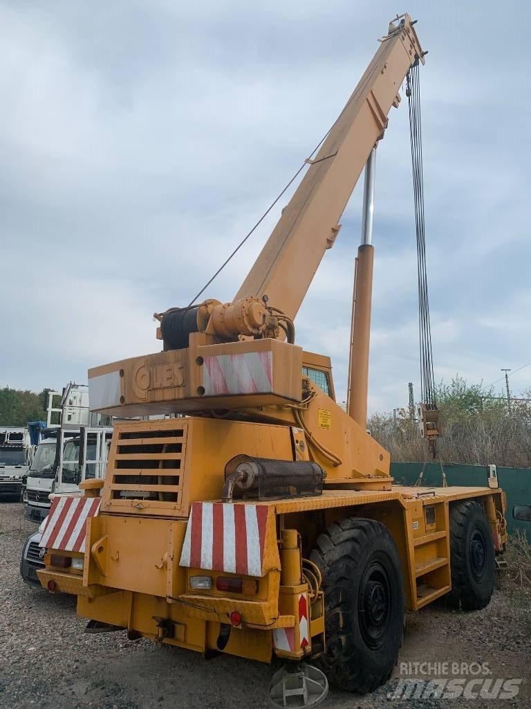 Coles husky All terrain cranes