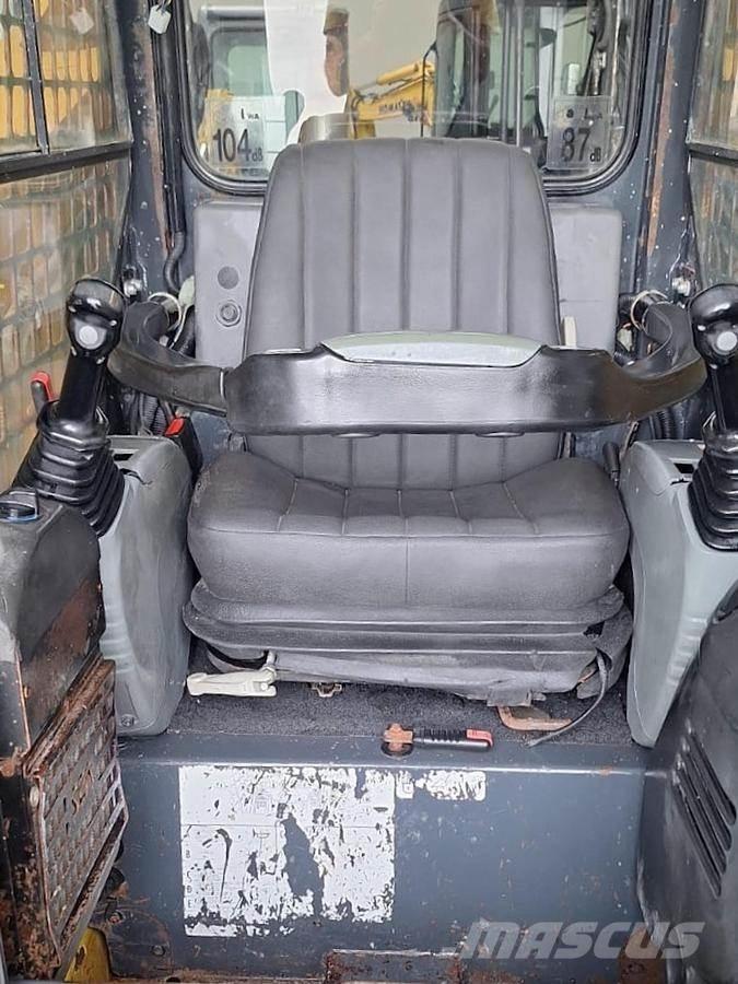 Komatsu CK35 Mini loaders
