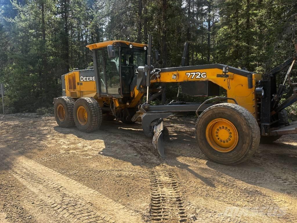 John Deere 772 G Graders