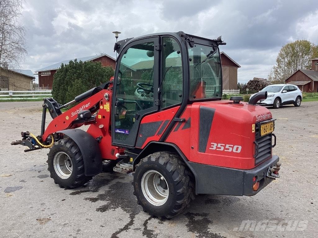 Schäffer 3550 Multi-purpose loaders