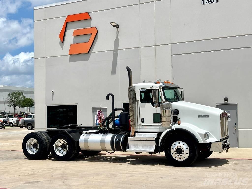 Kenworth T 800 Prime Movers