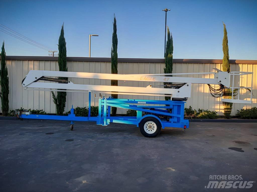 AmeriQuip EAGLE 47 Articulated boom lifts