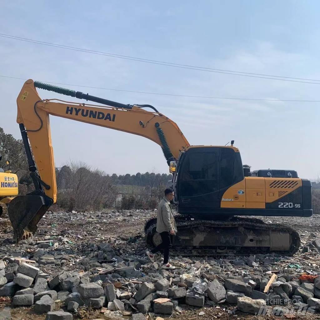 Hyundai 220LC-9S Crawler excavators
