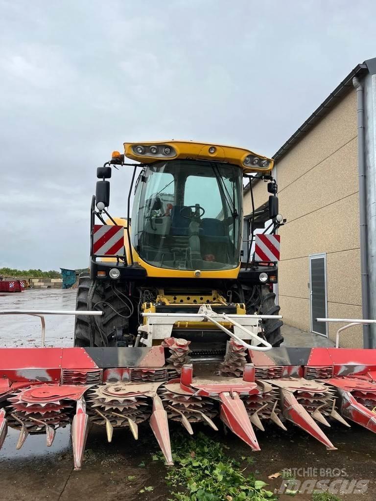 New Holland FR9060 Combine harvesters