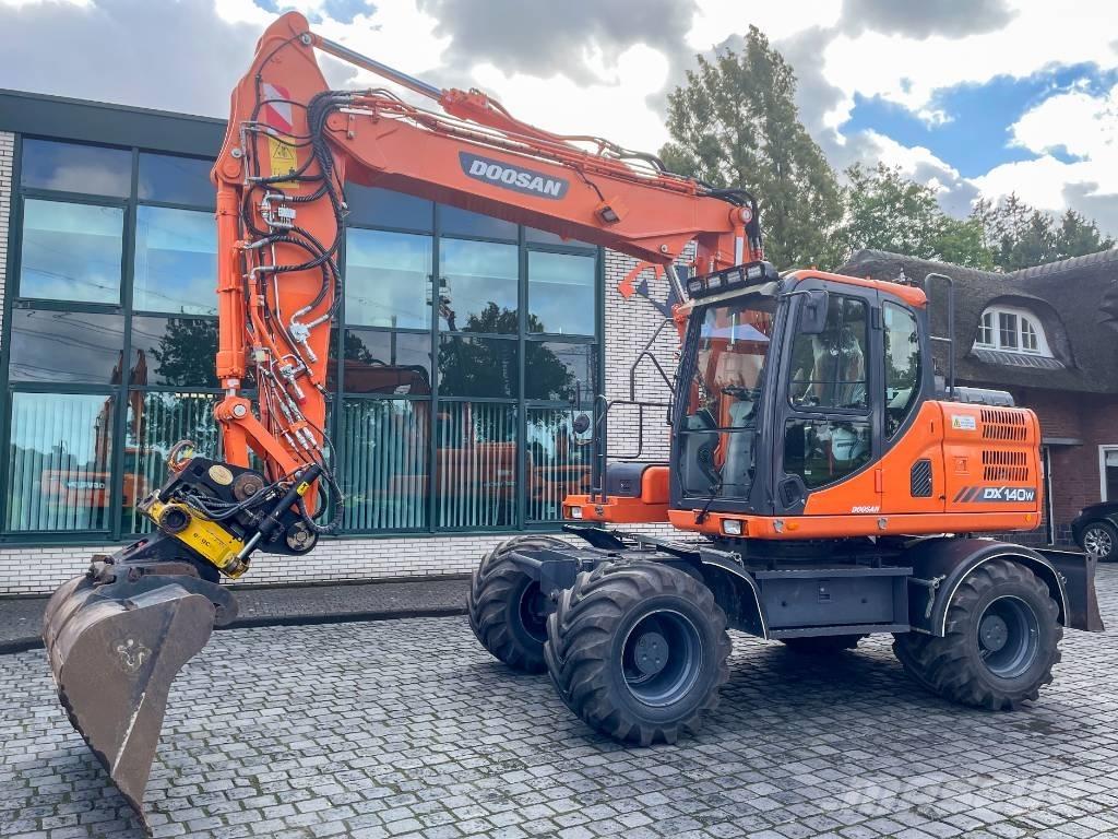 Doosan DX 140 W-3 Wheeled excavators