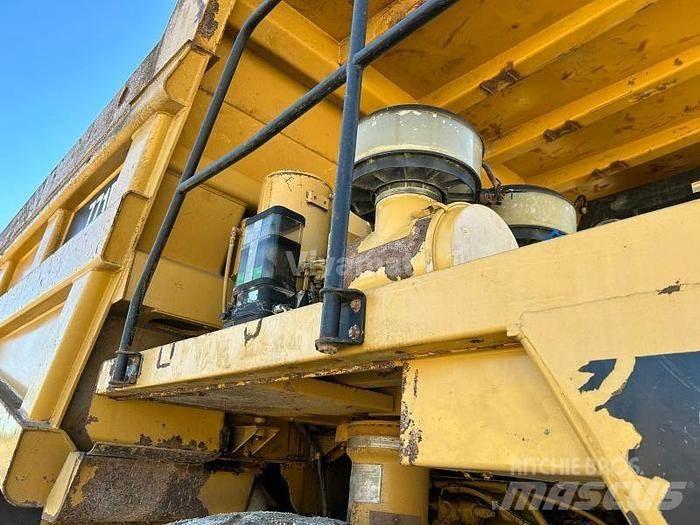 CAT 771D Site dumpers
