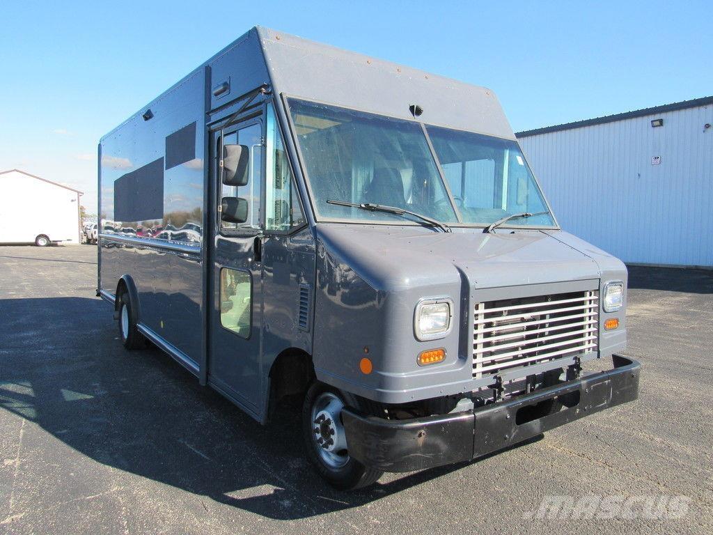 Ford E-450 Box trucks