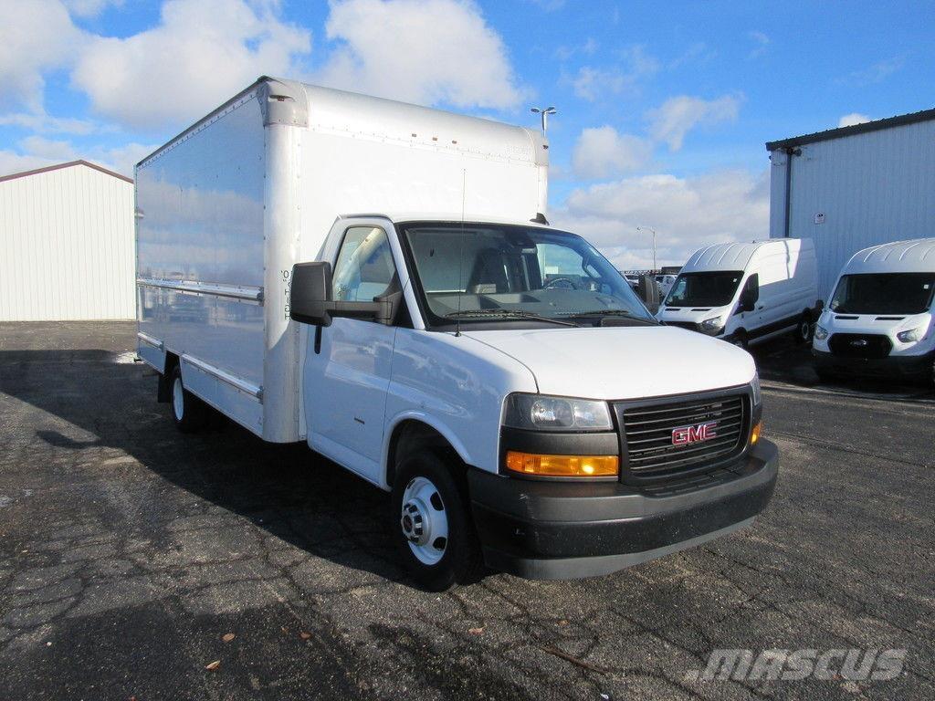 GMC Savana 3500 Box trucks