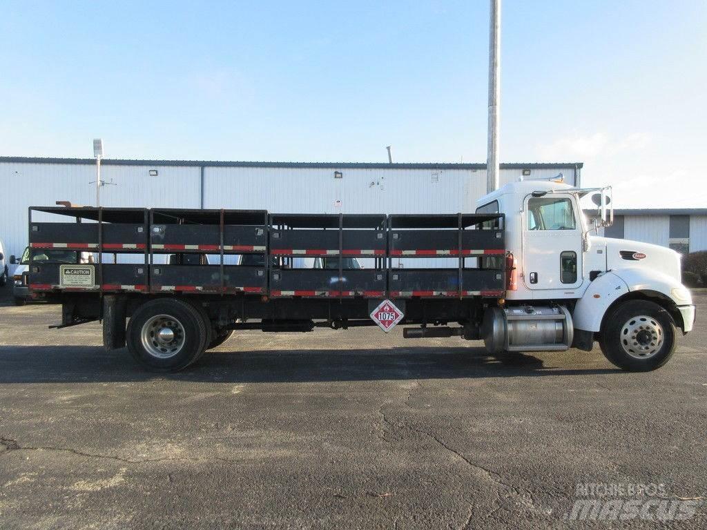 Peterbilt 335 Flatbed / Dropside trucks