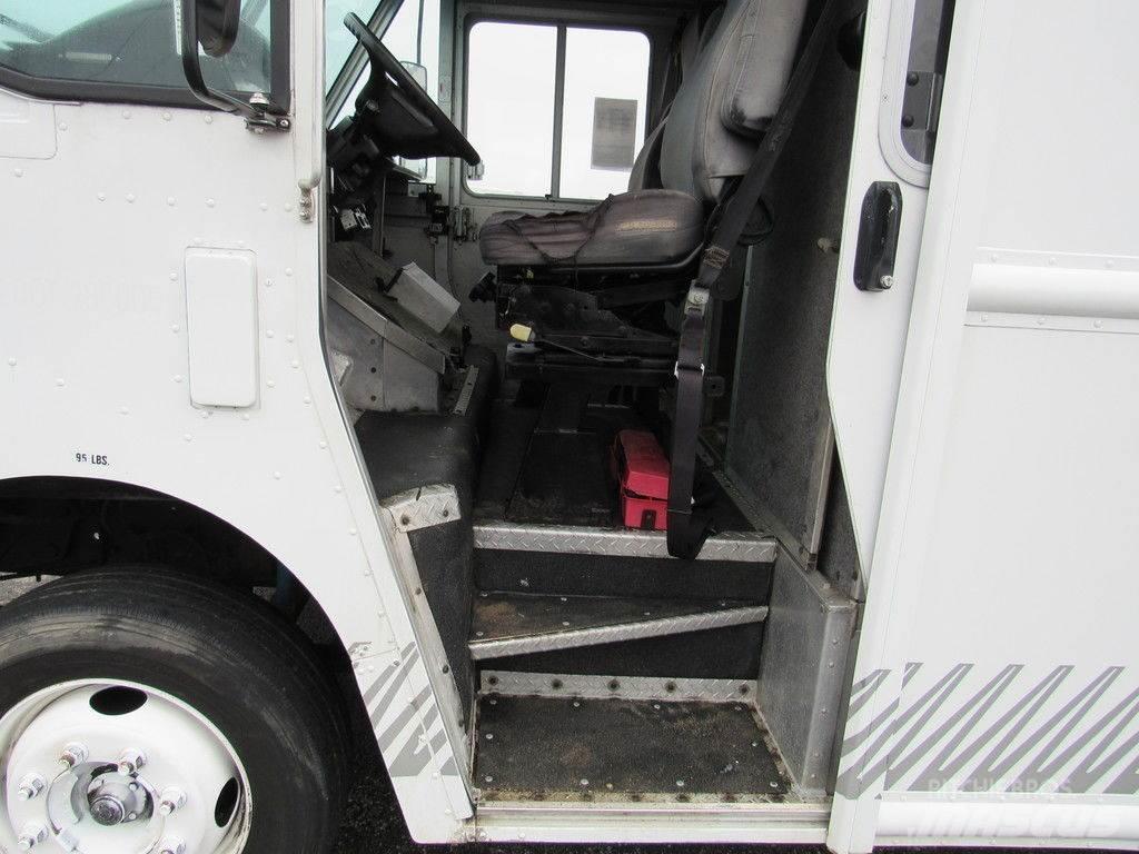 Workhorse W62 Box trucks