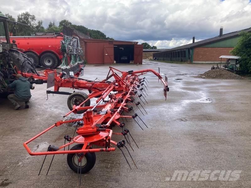 Kuhn GF 8702 T Rakes and tedders