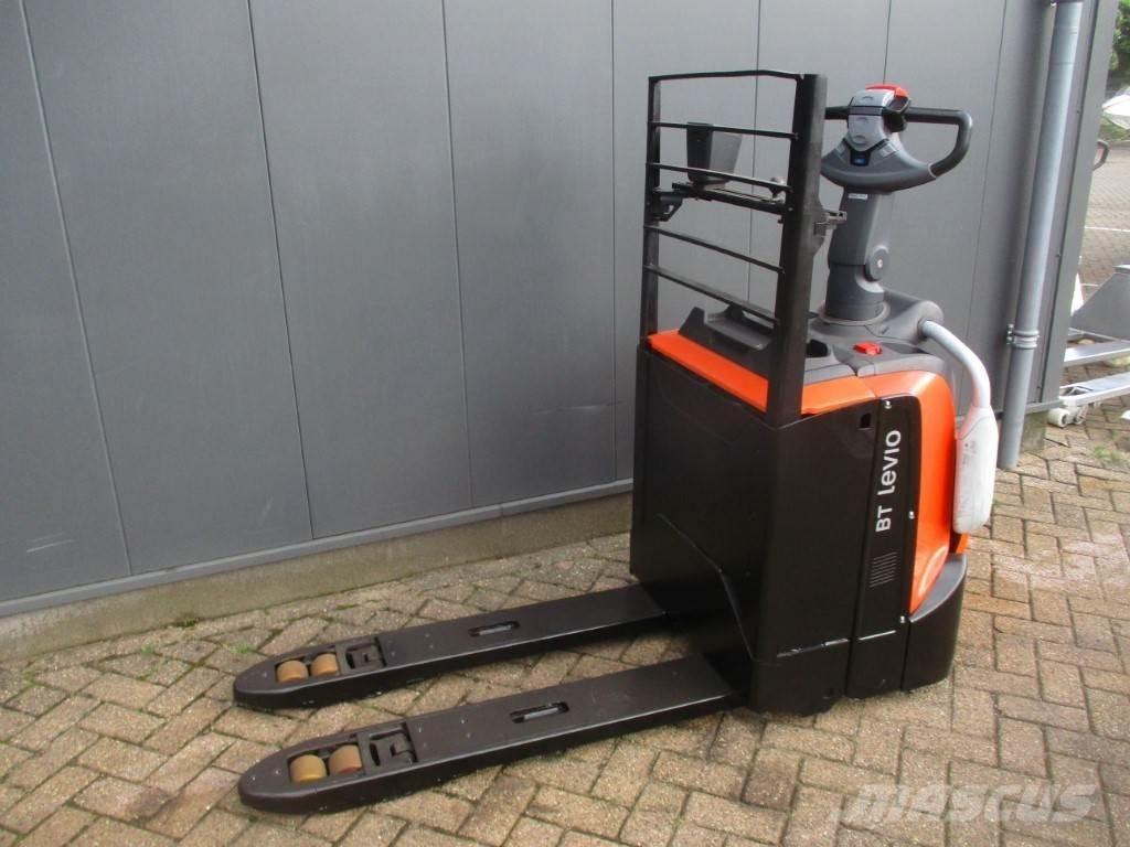 Toyota LPE 200 Low lift with platform