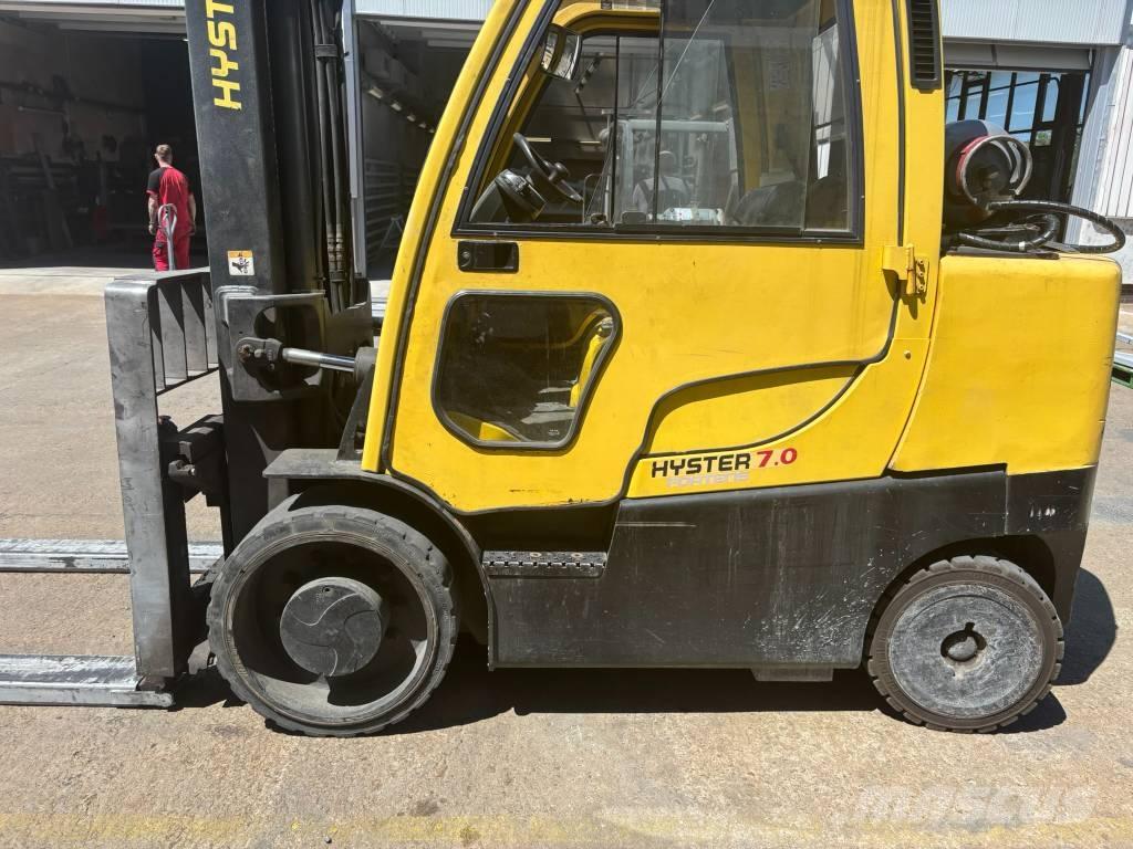 Hyster S7.0FT LPG trucks