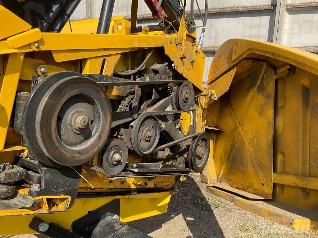 New Holland CX 8.90 Combine harvesters