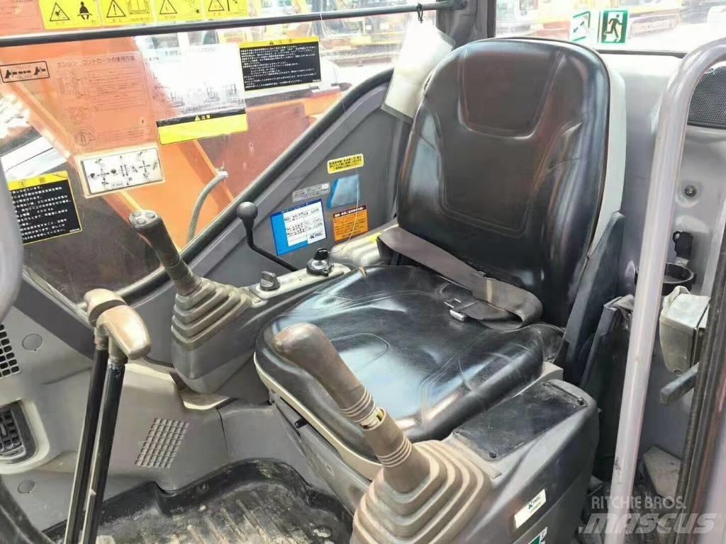 Hitachi ZX75 Crawler excavators