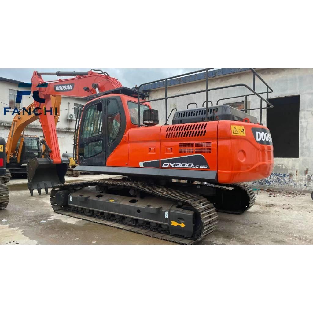 Doosan DX 300 LC LR Crawler excavators