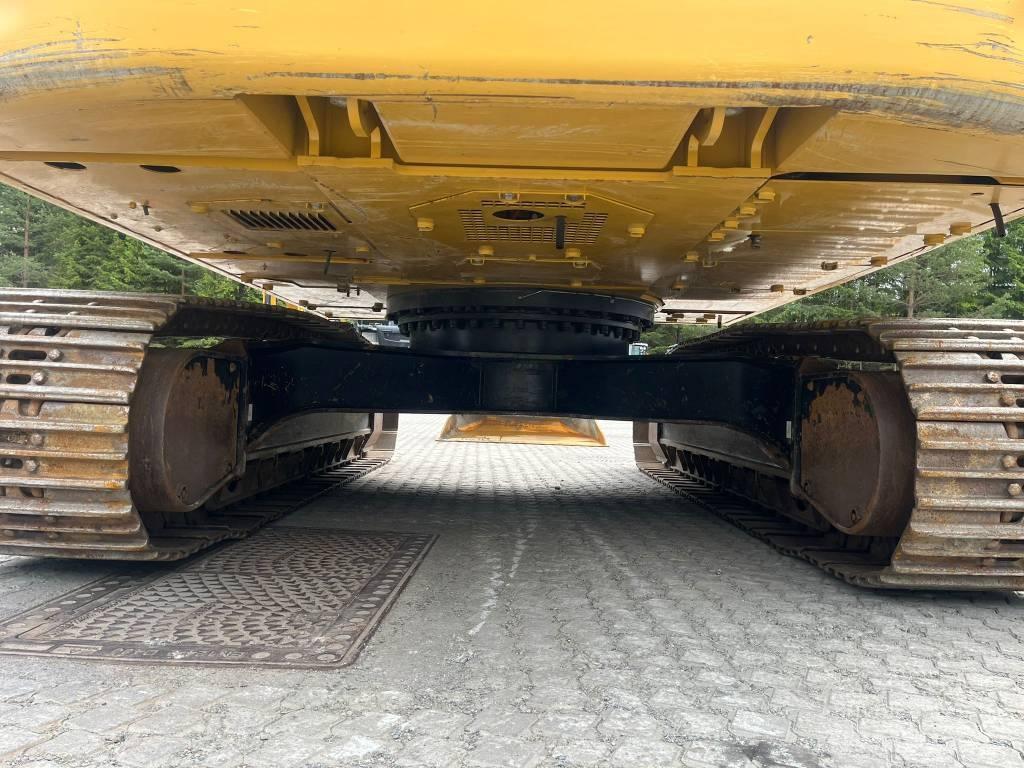 CAT 326 07A Next Gen Crawler excavators