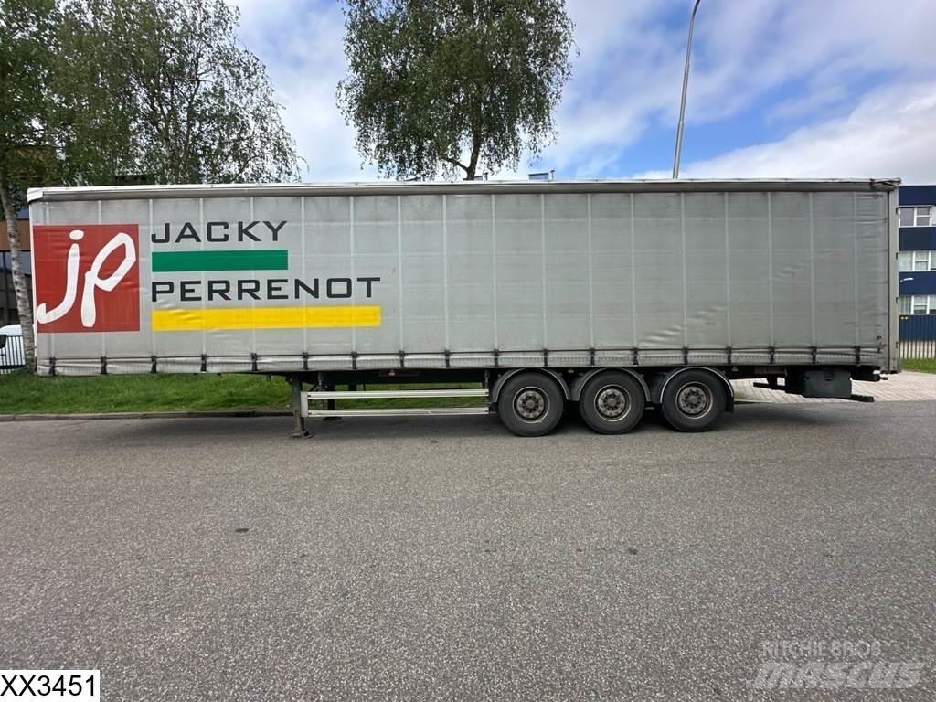 Fruehauf Tautliner Curtain sider semi-trailers