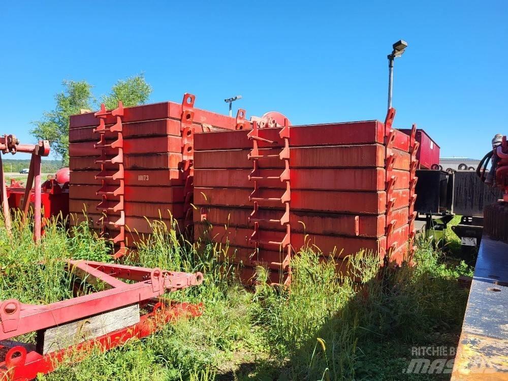 Manitowoc 16000 Track mounted cranes