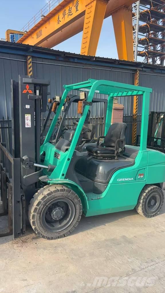 Mitsubishi 3t Diesel trucks