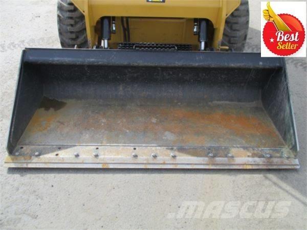 CAT 236 D Skid steer loaders