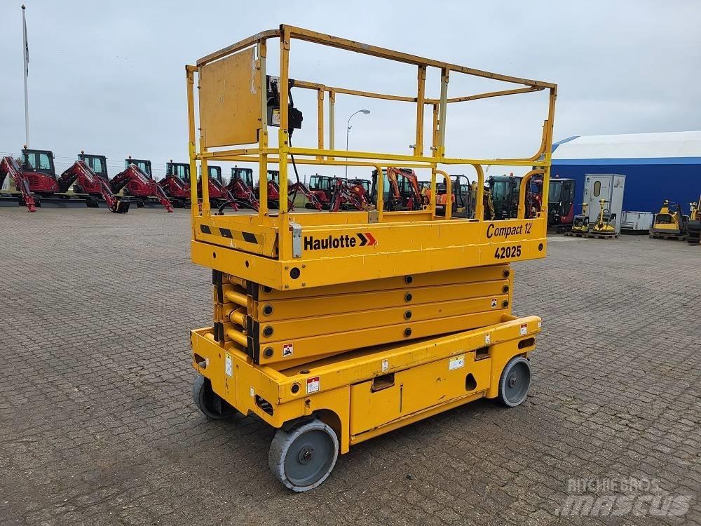 Haulotte Compact 12 Scissor lifts