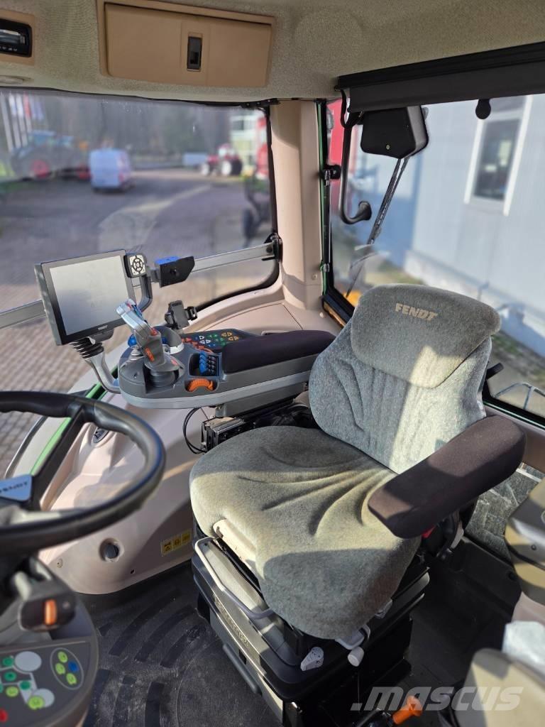 Fendt 936 Vario Tractors