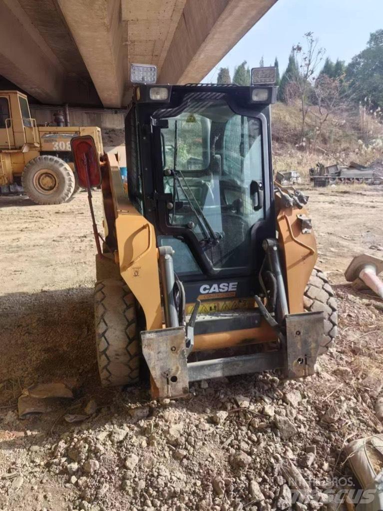 CASE SR200 Skid steer loaders