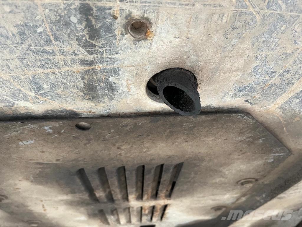 Hitachi ZX 300 LCN-7 Crawler dozers