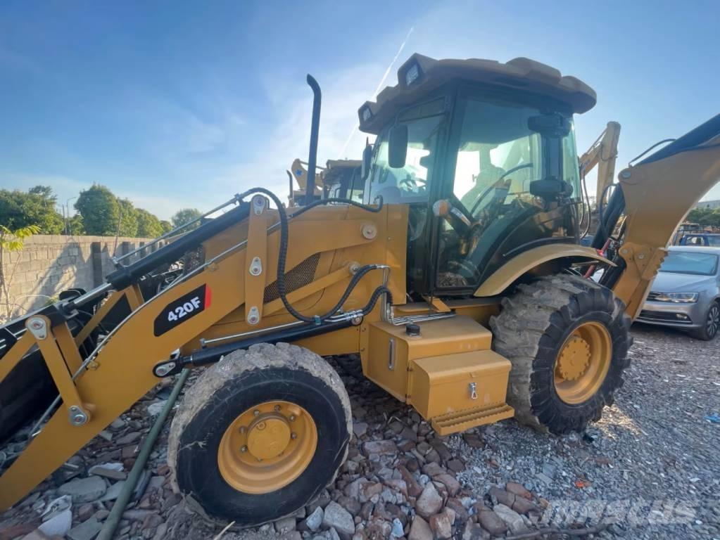 CAT 420F Backhoe