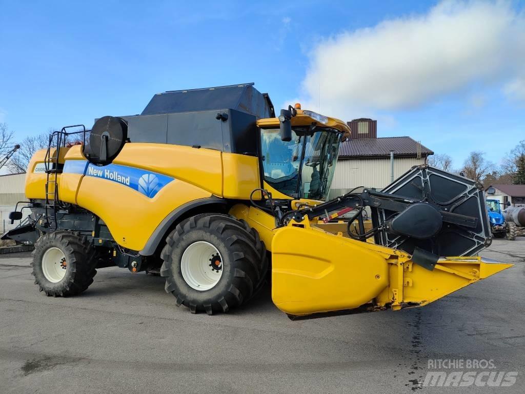 New Holland CX 8080 Combine harvesters