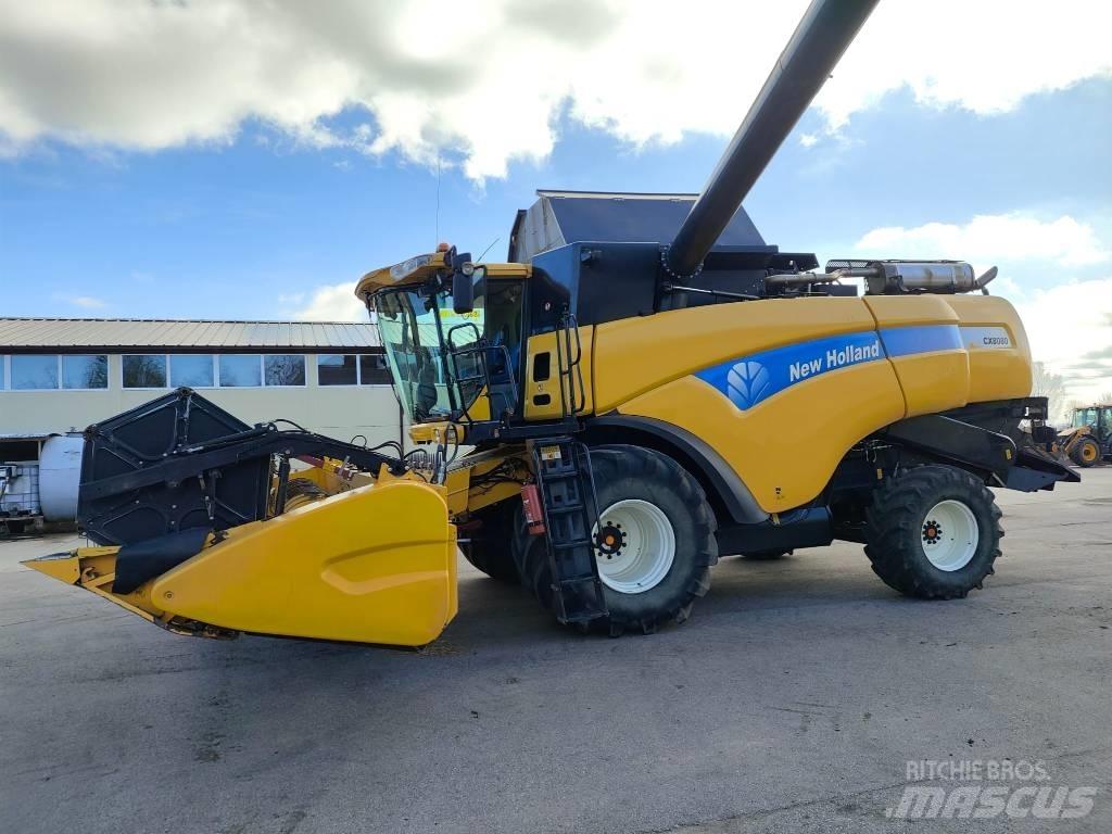 New Holland CX 8080 Combine harvesters